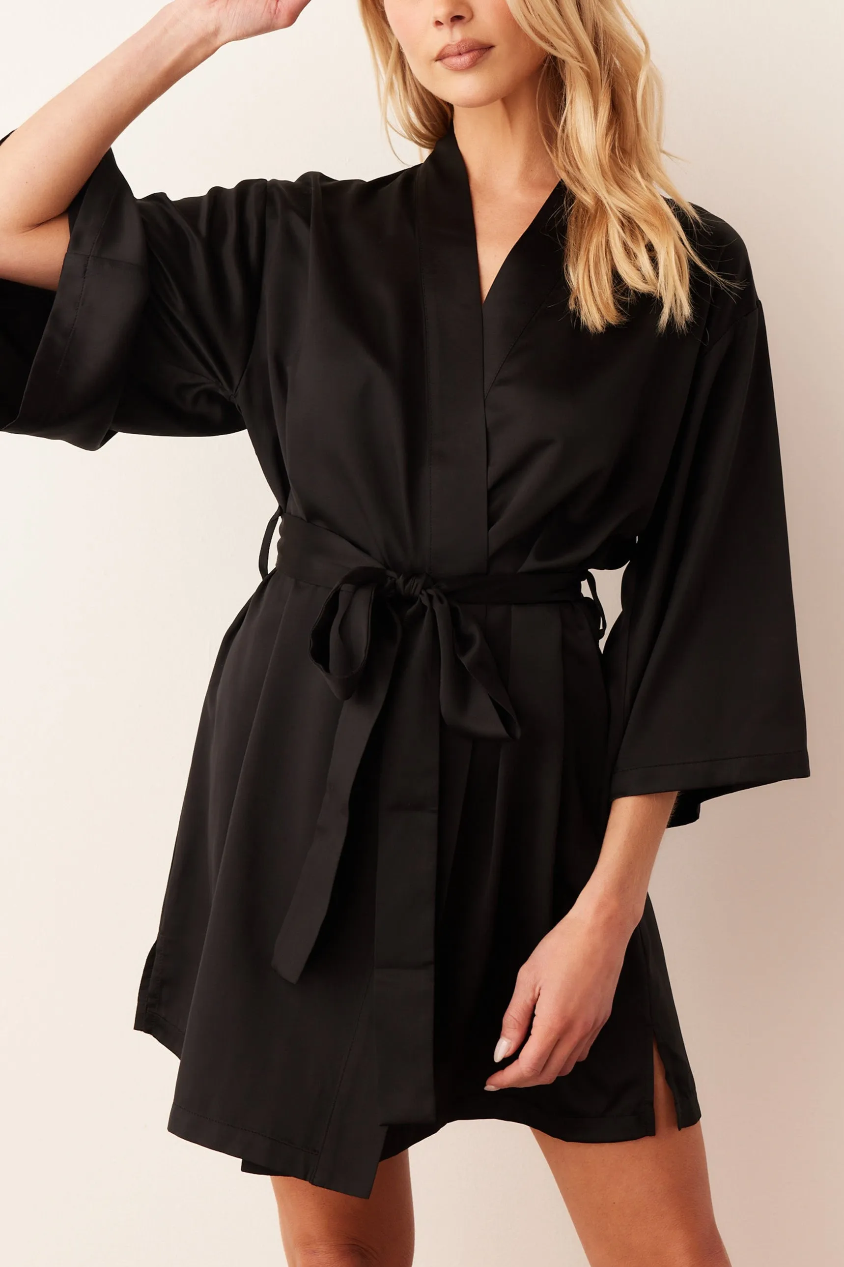 Adriana Short Kimono | Black