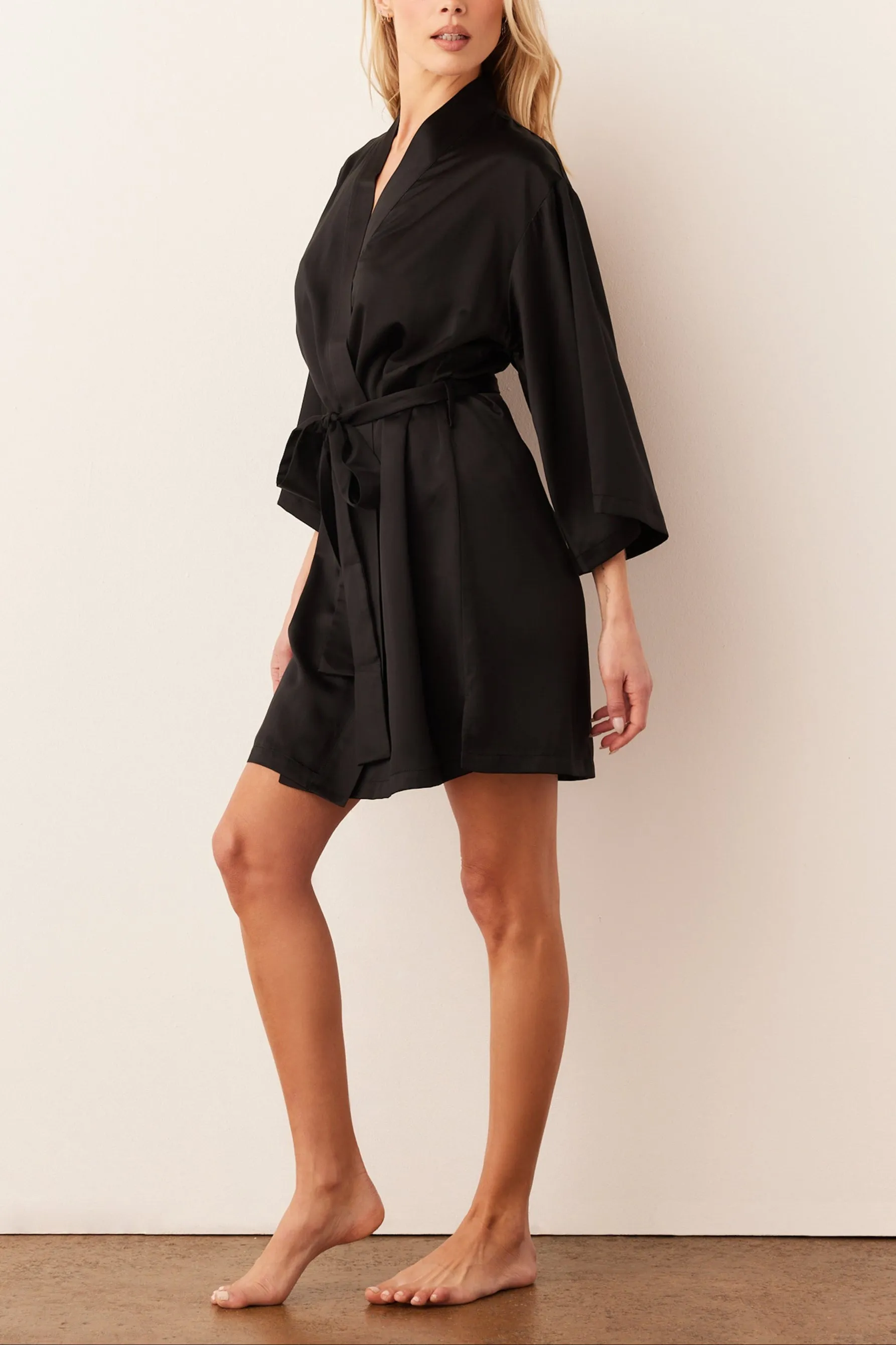 Adriana Short Kimono | Black