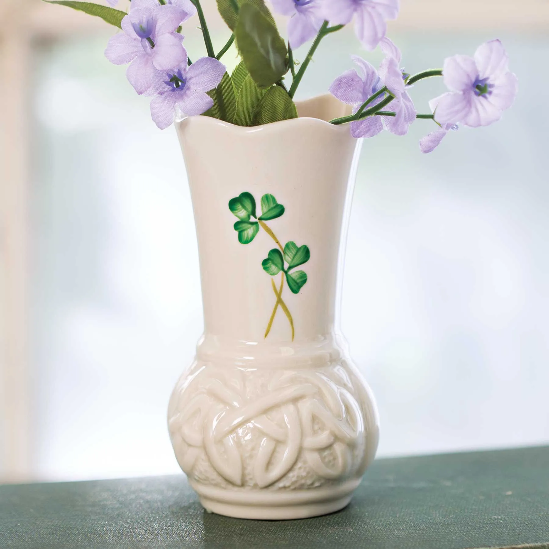 Belleek Classic Durrow 4" Vase