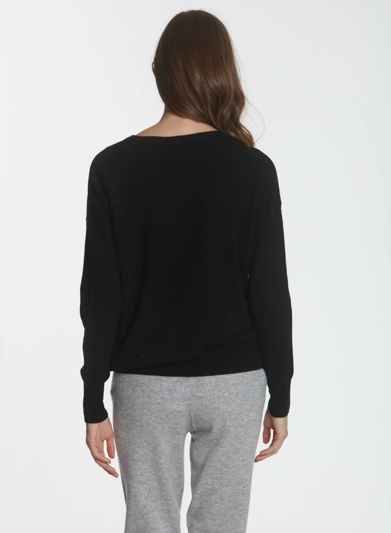 CORE Cashmere BF Vee - Black