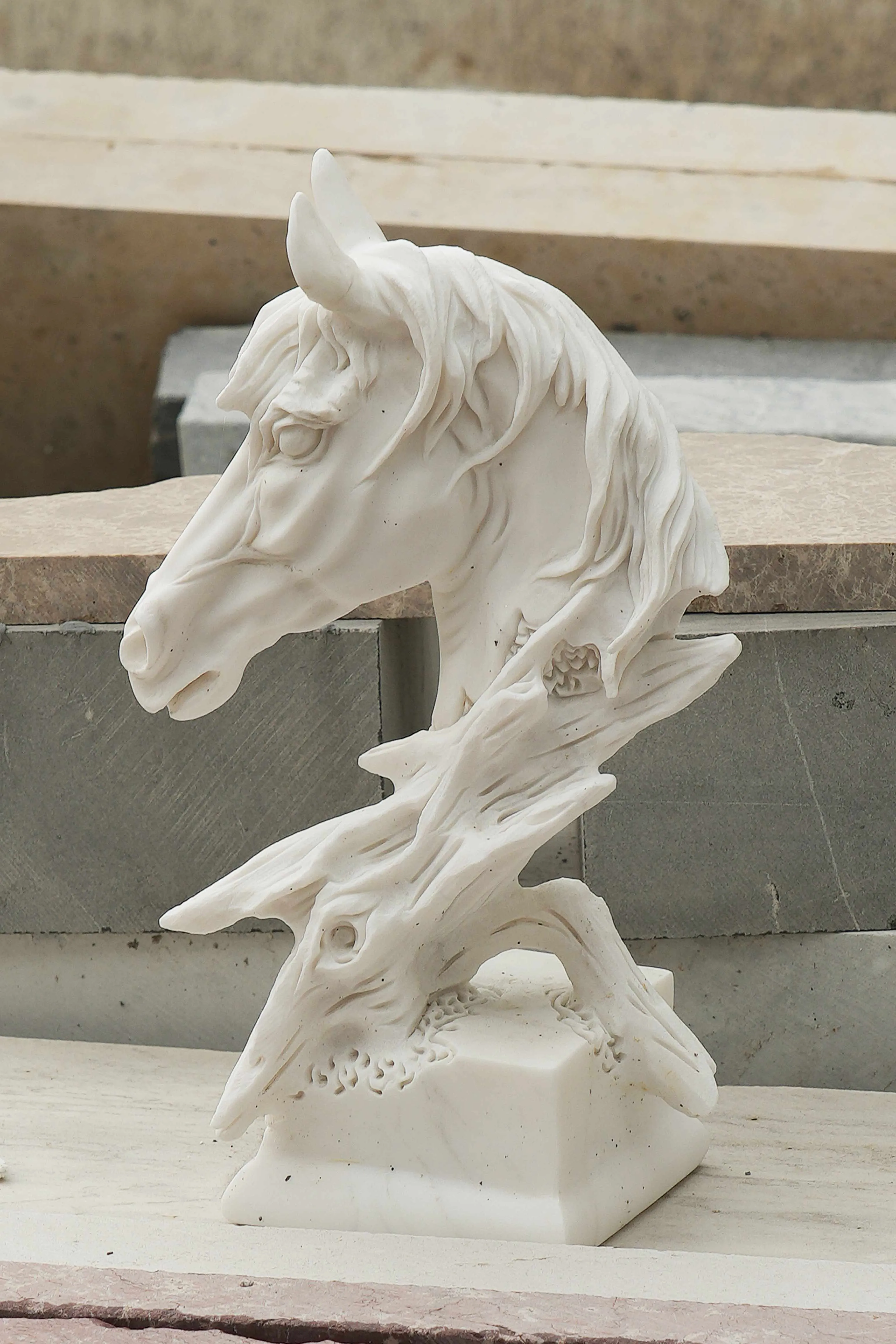 FINEST Custom White Marble Horse Head Sculpture FM-057