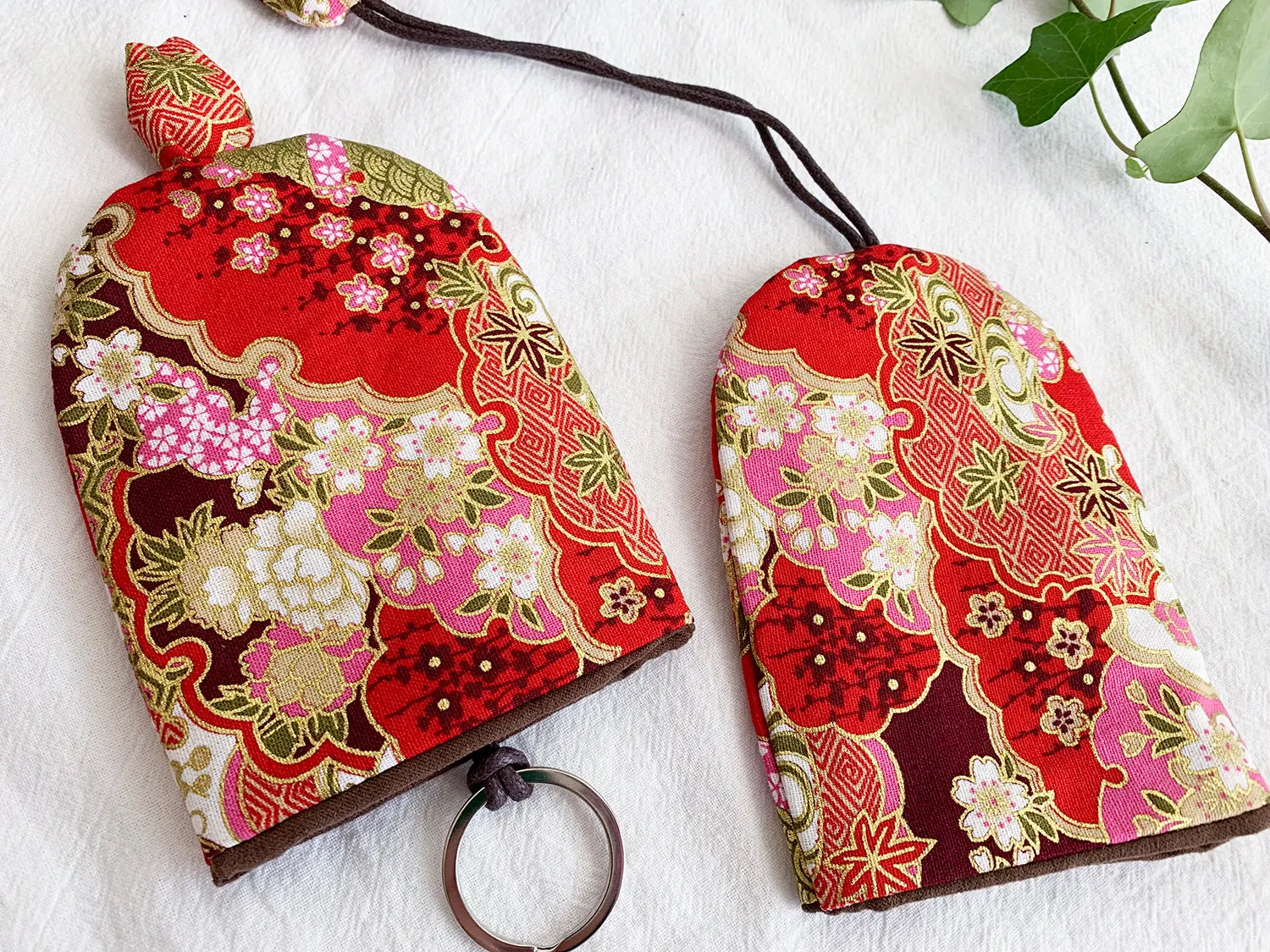 Handmade Key pouch - Key holder | Red Floral