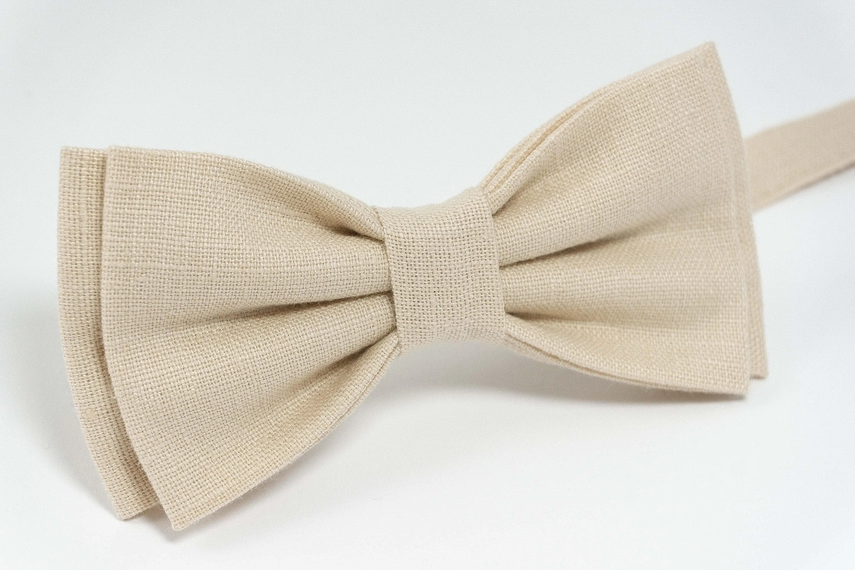 Light sand bow tie and pocket square | Light sand bow tie