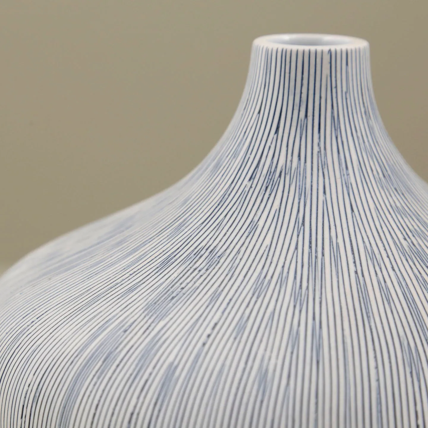 Monique Porcelain Vase / Stripe Blue