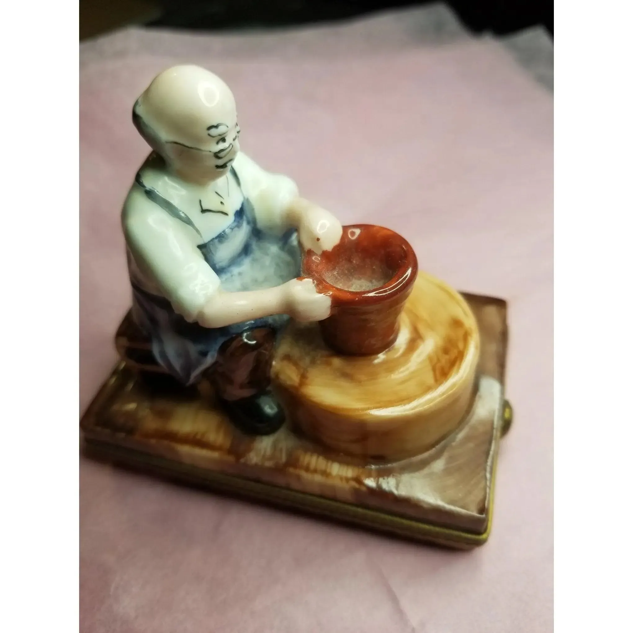 Pottery Maker Art Large 4.5"