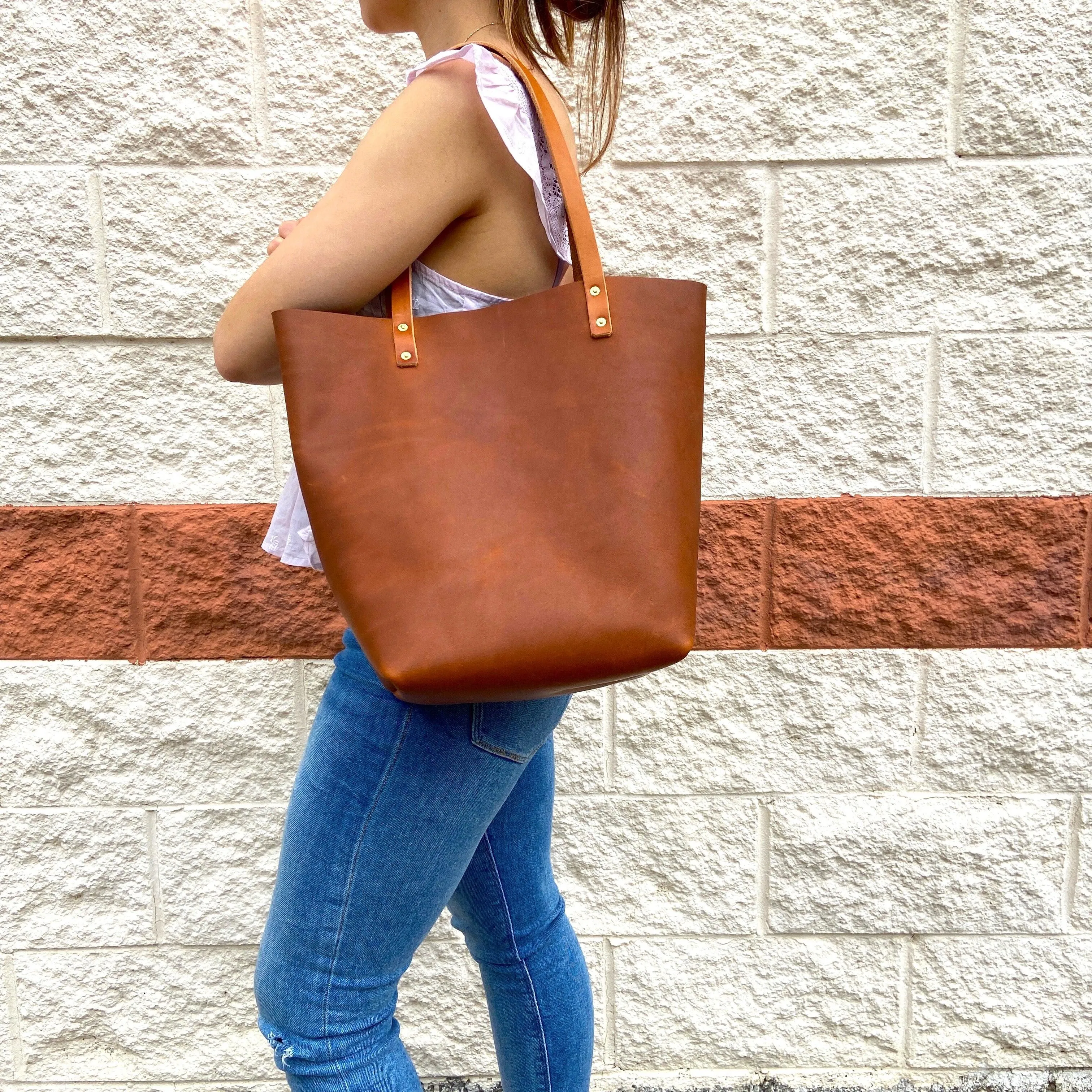 Urban Leather Tote Bag in Tan